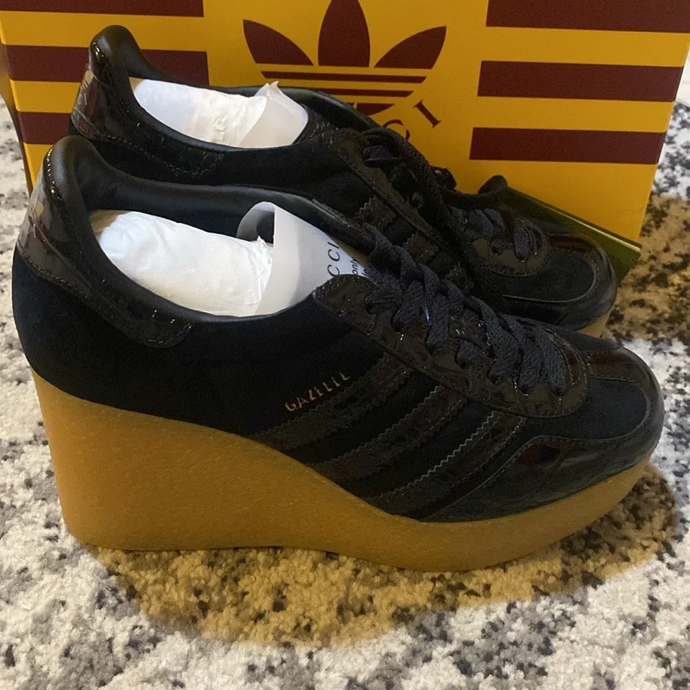 Gucci x Adidas Wedge Gazelle Sneaker - Picture 2 of 16